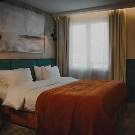 Unique Boutique Antibes Hotel *