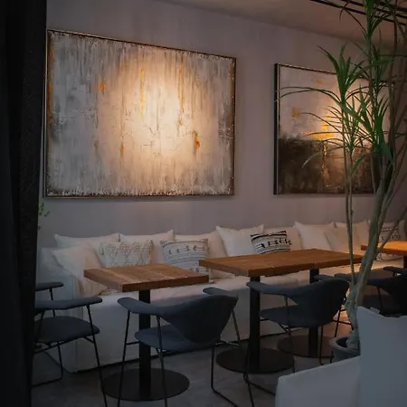 Unique Boutique Hotel Antibes Juan-Les-Pins * Juan-les-Pins