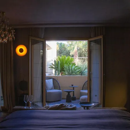 Unique Boutique Juan-les-pins Отель Антиб