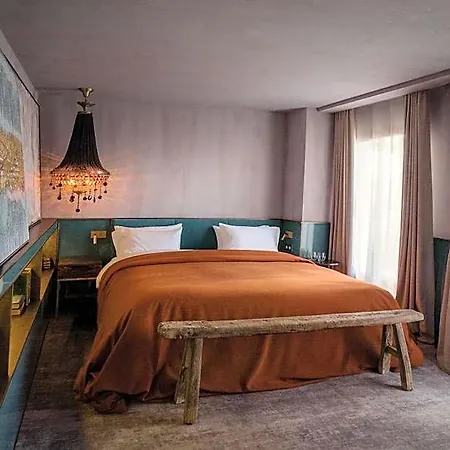 Unique Boutique Hotel Antibes Juan-Les-Pins Hotel *