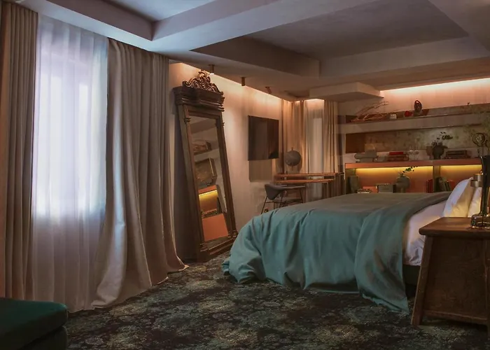 Unique Boutique Antibes *