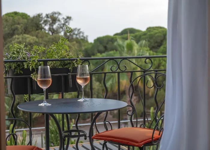 Hotel Unique Boutique Antibes